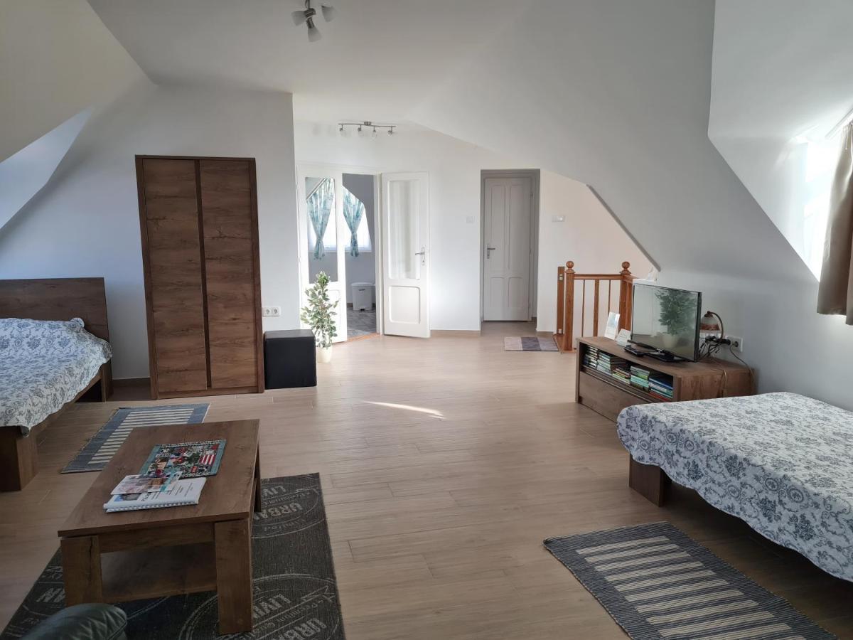 P16 Apartment Хайдубёсёрмень Экстерьер фото