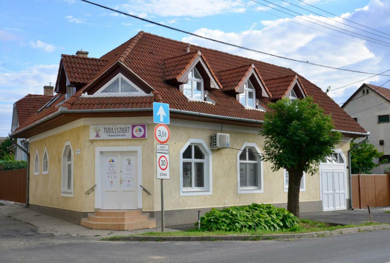 P16 Apartment Хайдубёсёрмень Экстерьер фото